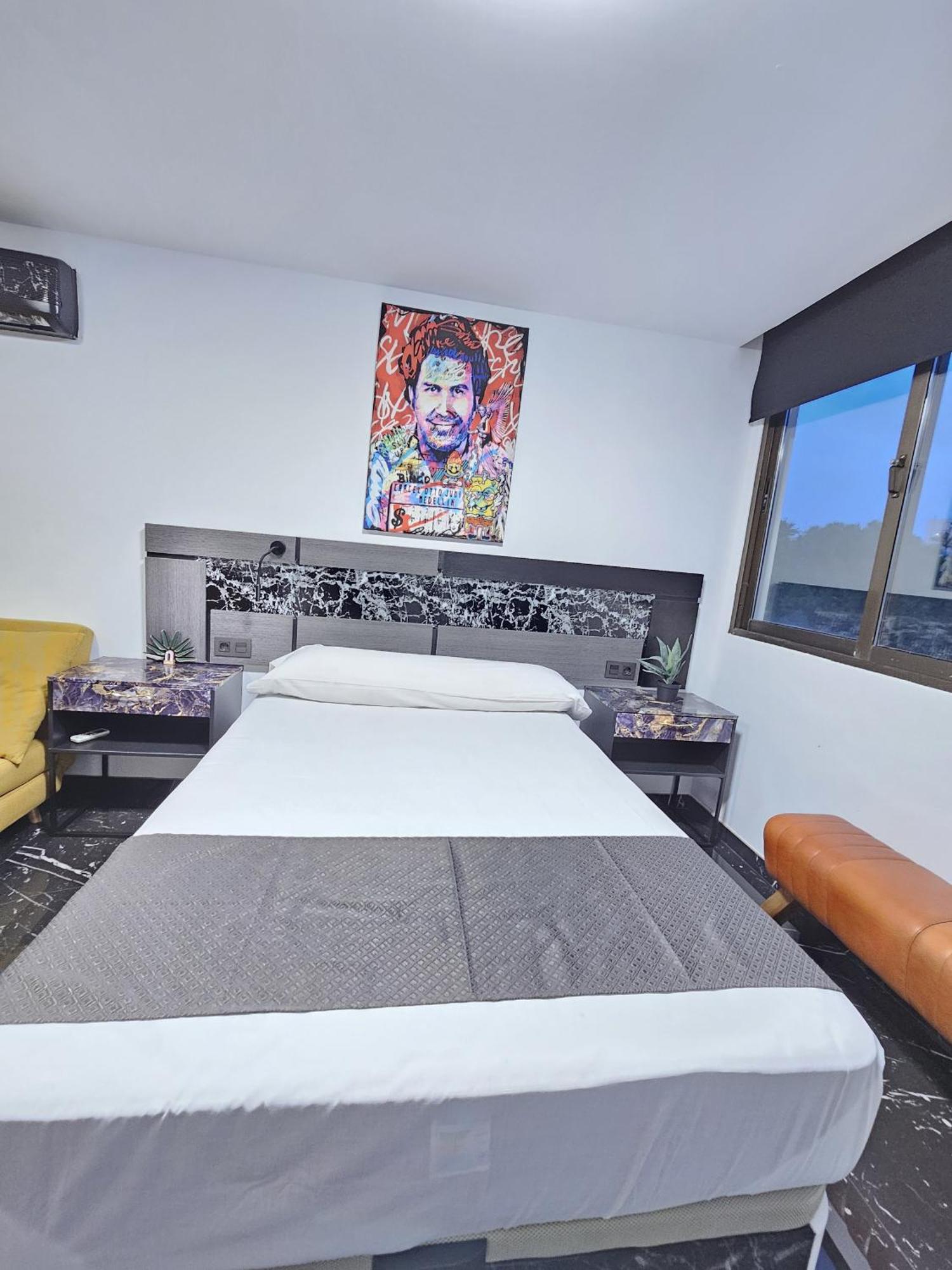 Apartamentos Benidorm Black Екстер'єр фото